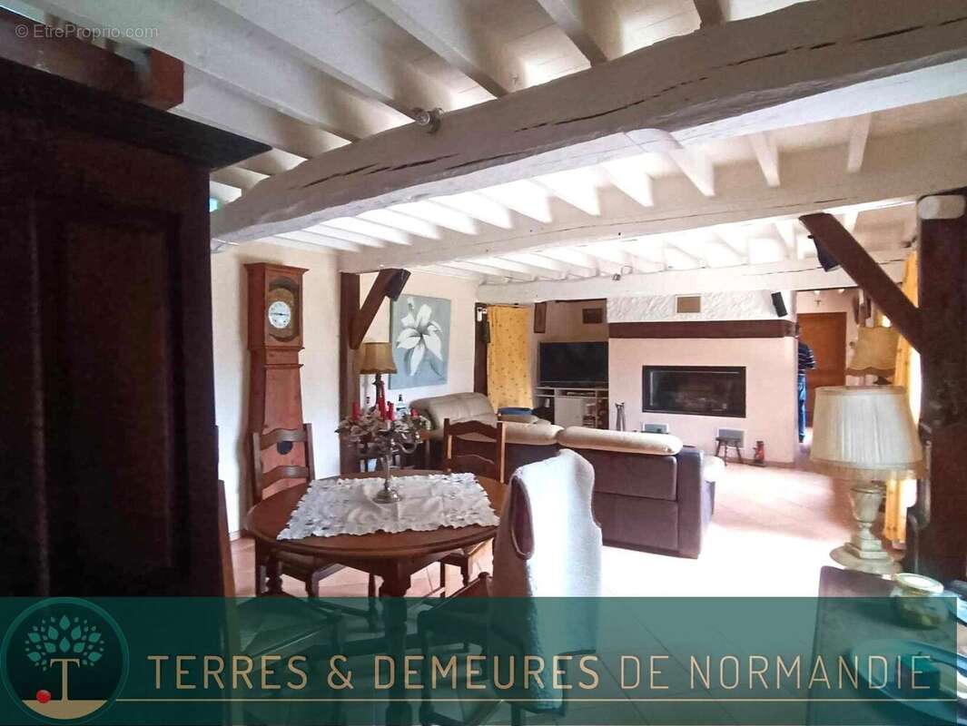 Maison à SAINT-AUBIN-DE-SCELLON