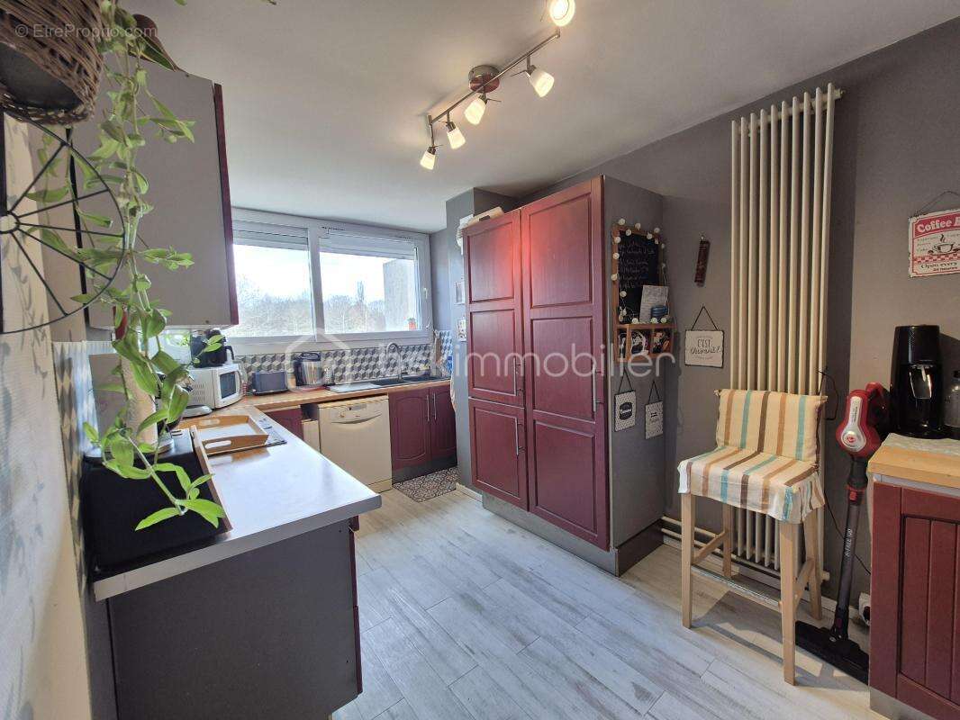 Appartement à COURCOURONNES