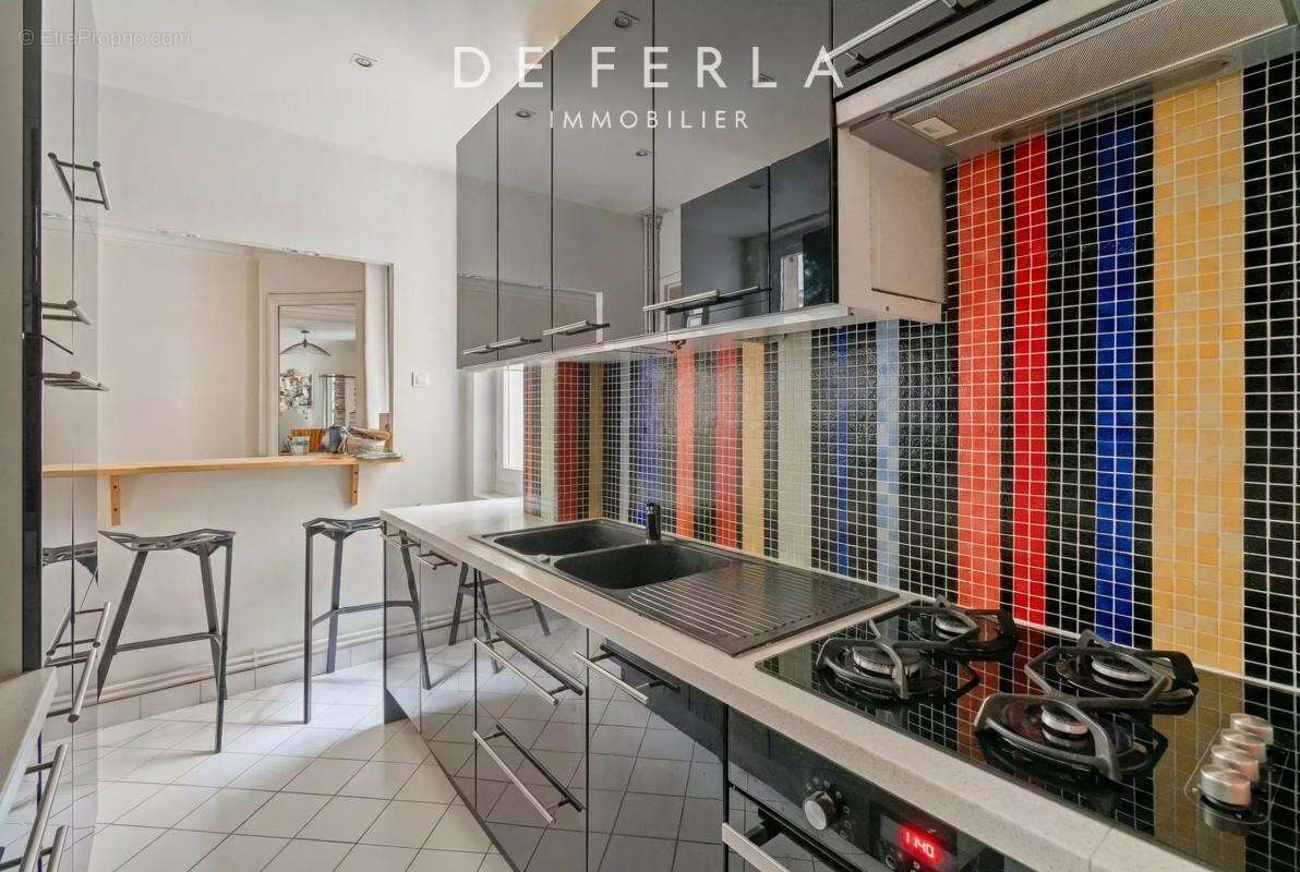 Appartement à PARIS-14E