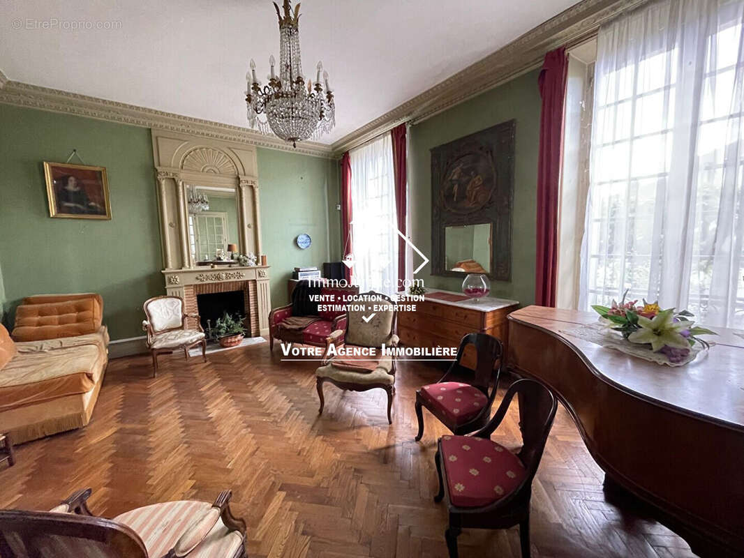 Maison à AIXE-SUR-VIENNE