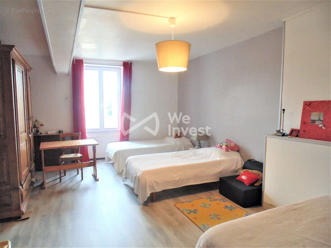 Maison à JOUX-LA-VILLE