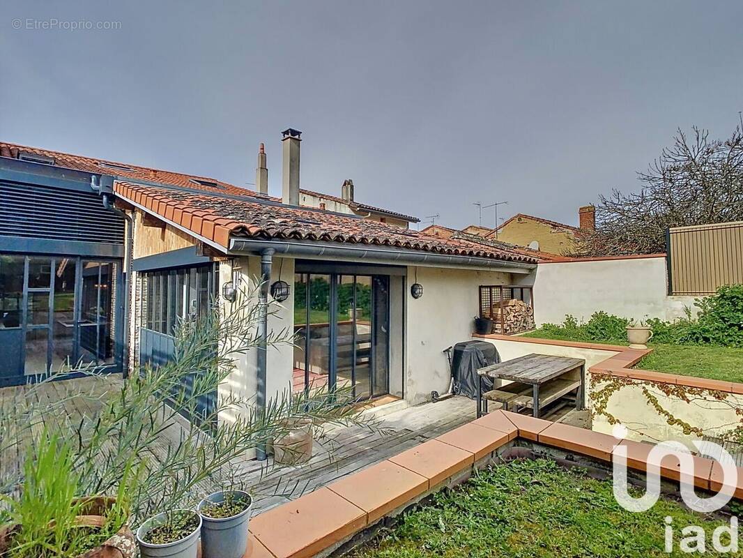 Photo 1 - Maison à BRUGUIERES