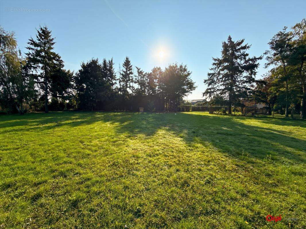 Maison à BAZOCHES-EN-DUNOIS