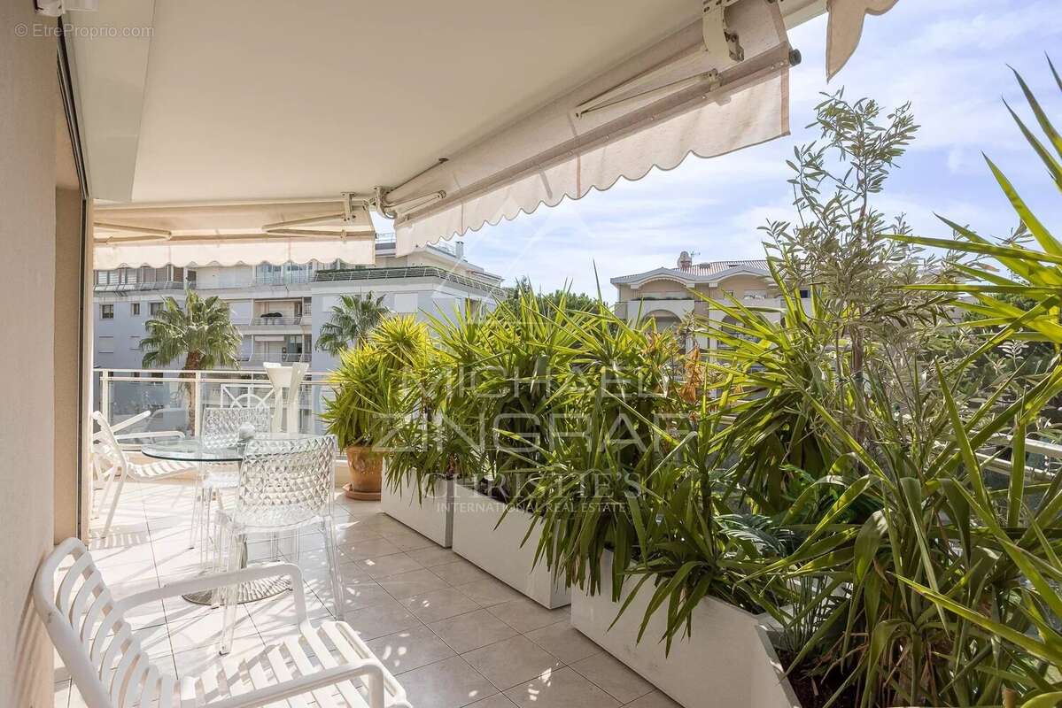 Appartement à CANNES