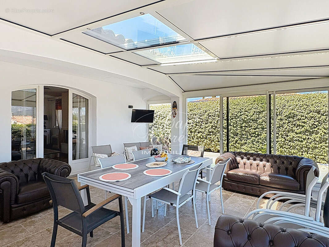 Maison provençale vue dégagée au calme à vendre à cogolin - golfe de saint tropez - photo 5