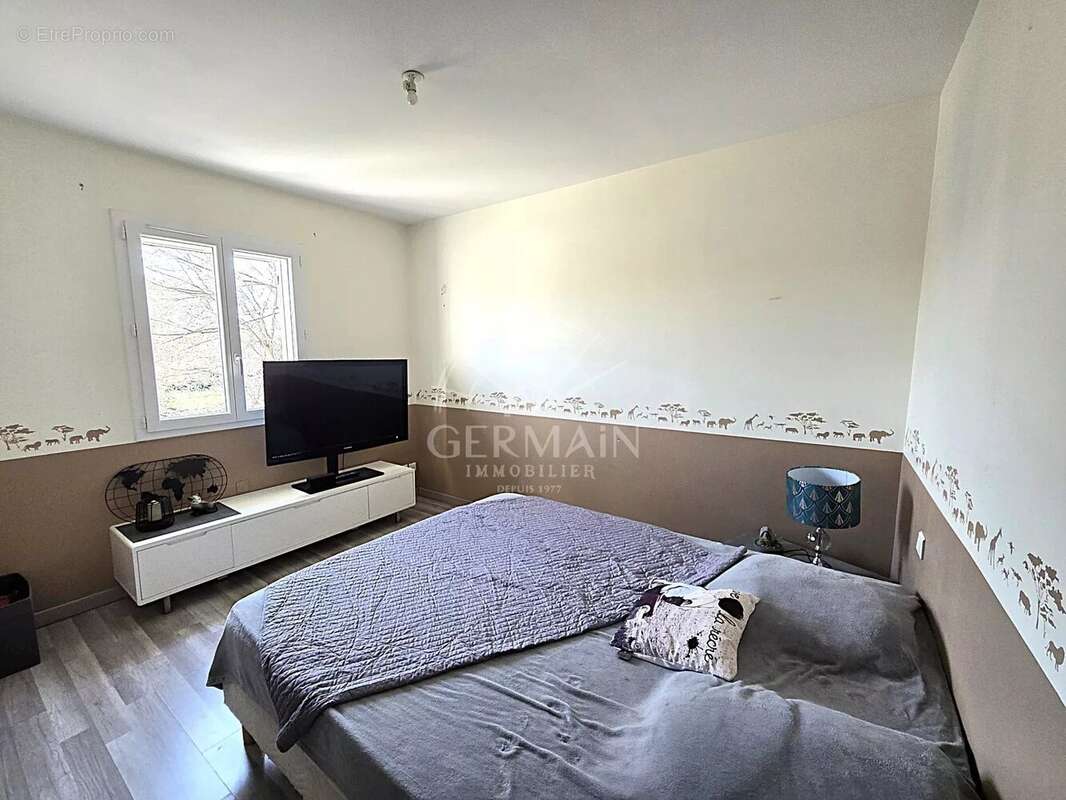 Maison à PERNES-LES-FONTAINES