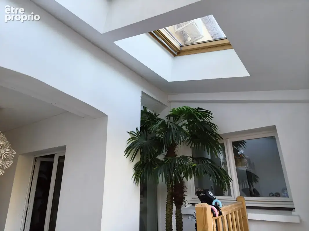 Saint-Macaire - Maison de ville avec jardin - photo 11
