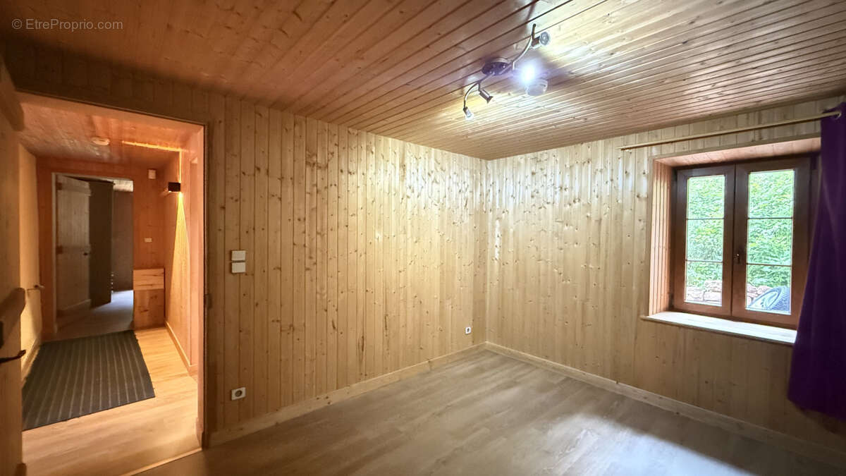 Maison à TAINTRUX
