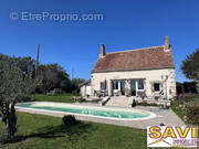 Maison à LA SELLE-SUR-LE-BIED