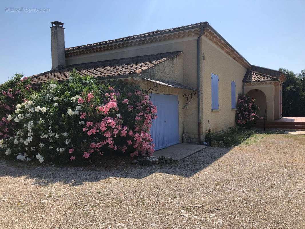 Maison familiale 125 m2 - Plain pied - vue Luberon - photo 12