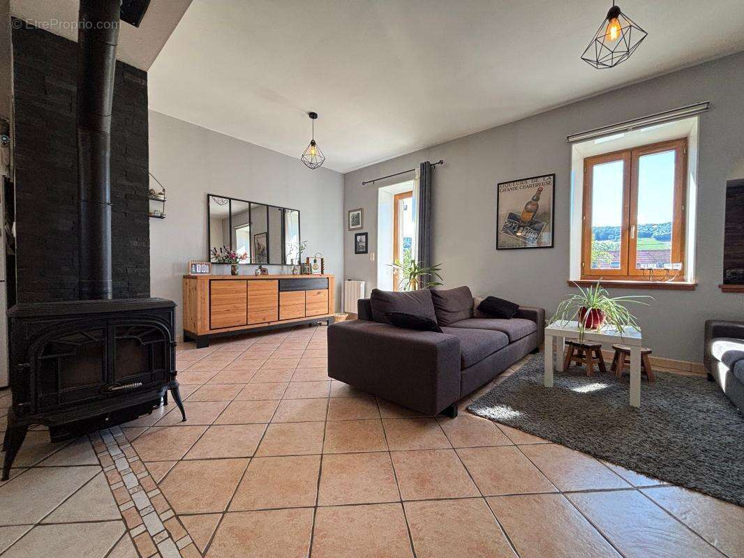 Maison T4 de 105 m² sur 824 m² de terrain - photo 8