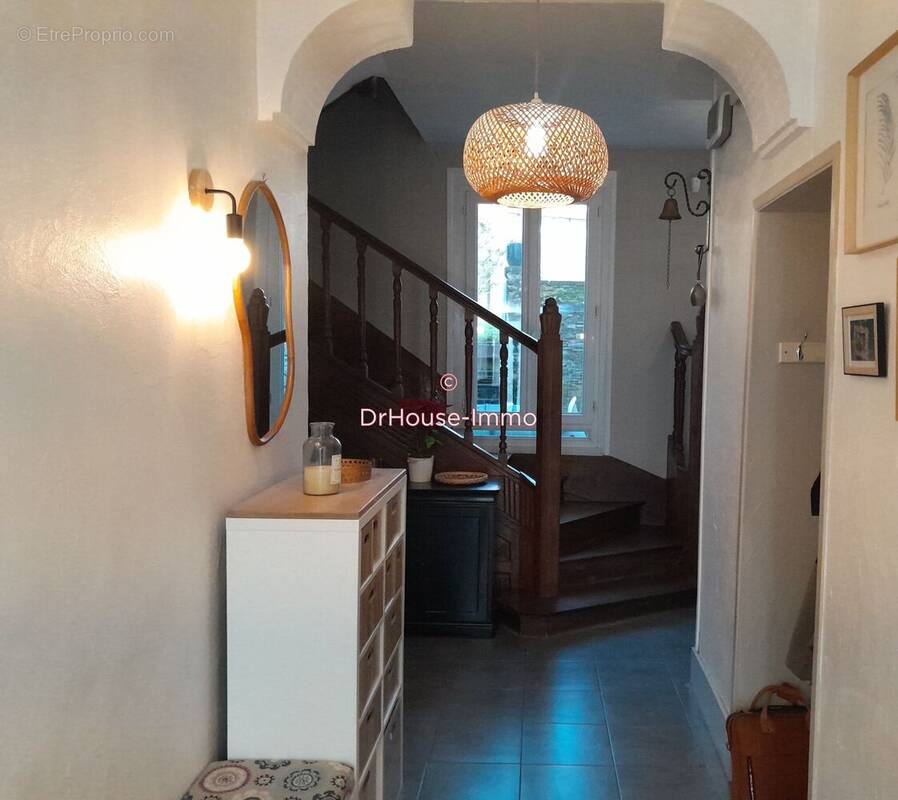 Maison à LE LOUROUX-BECONNAIS