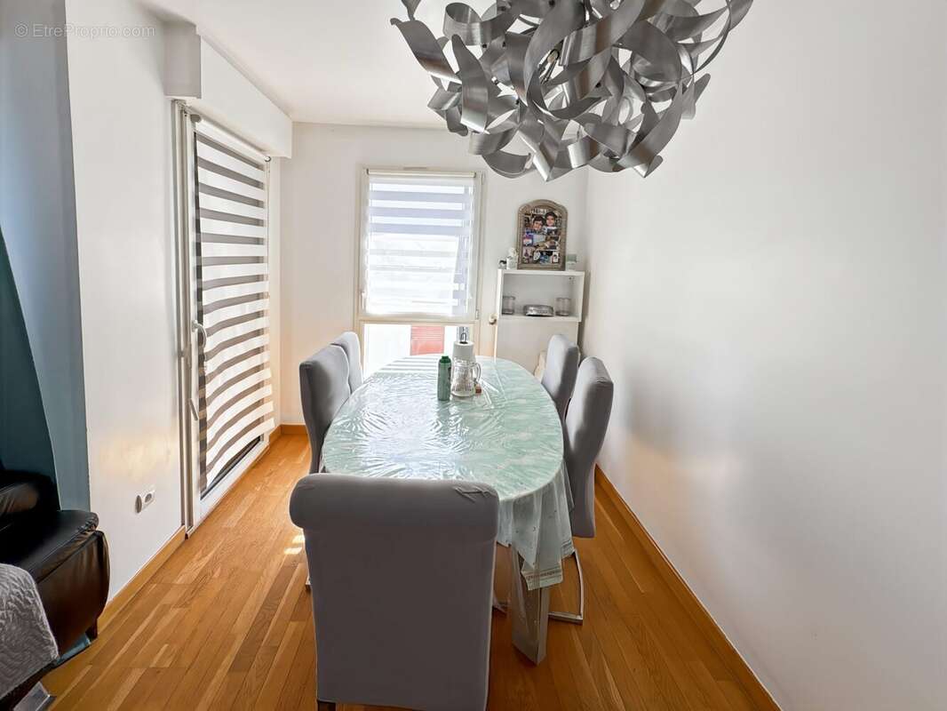 Appartement à COLOMBES