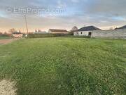 Terrain à AUBETERRE