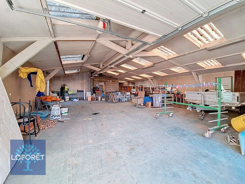 Maison à LOUVIGNE-DU-DESERT