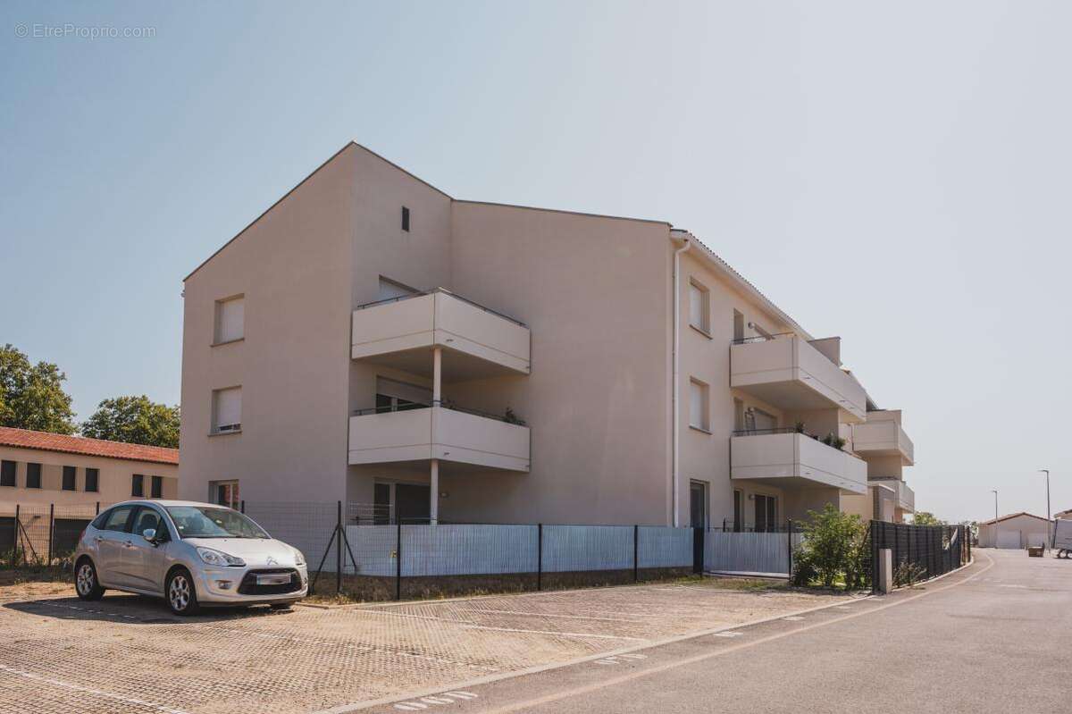 Appartement T3 de 60 m² – Résidence récente de 2024 – Vue imprenable sur les Pyrénées - photo 13
