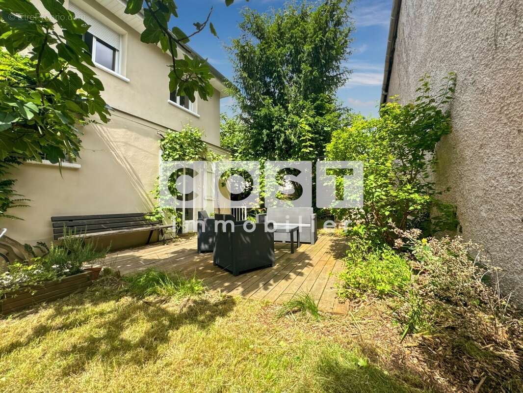 Maison à COLOMBES
