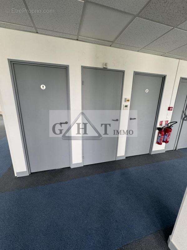 Bureaux 400 m² a vendre saint denis - photo 11