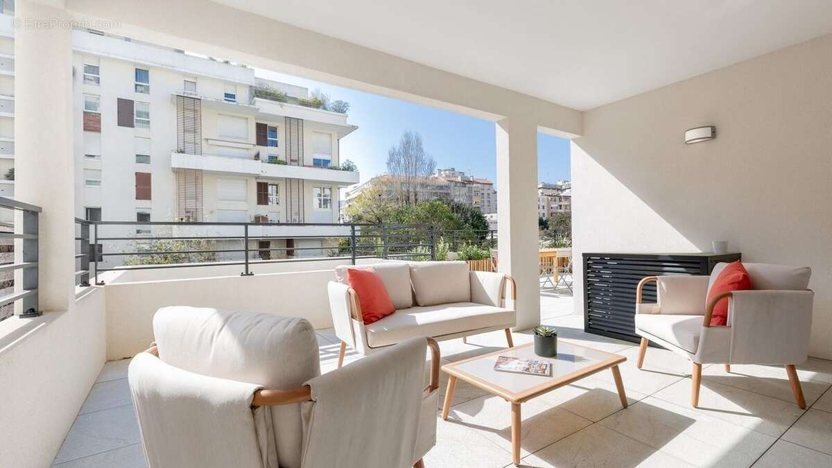 Appartement à MARSEILLE-8E