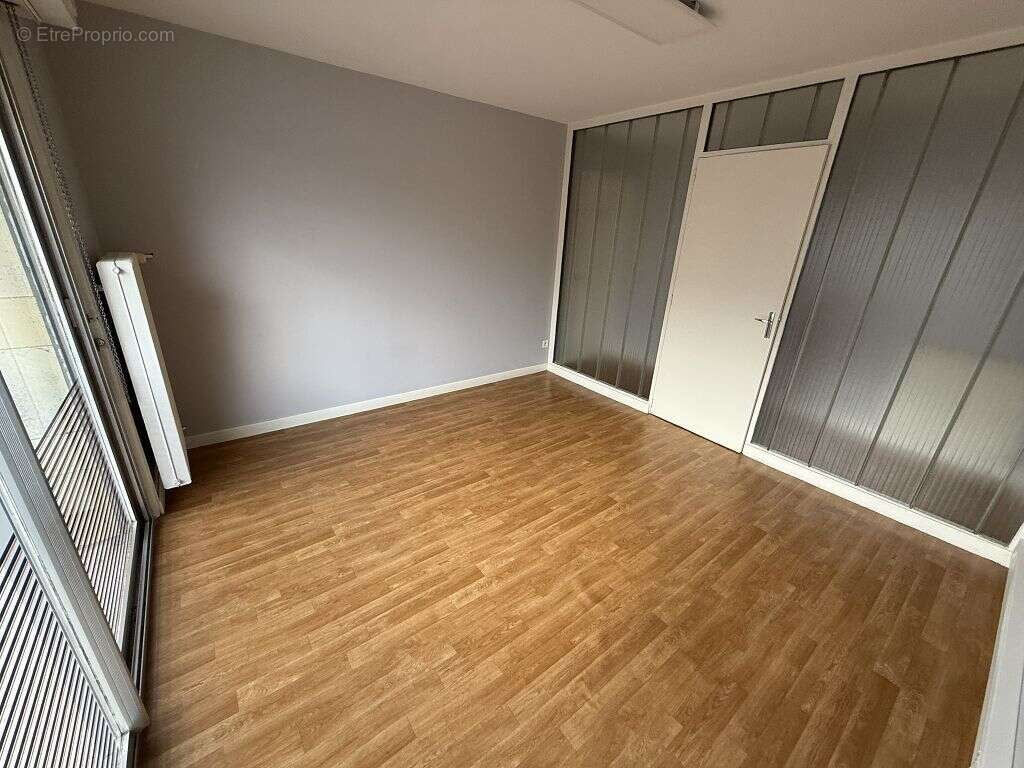 Commerce à REMIREMONT