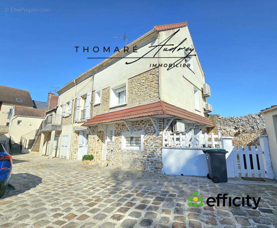 Maison à DAMMARTIN-EN-GOELE