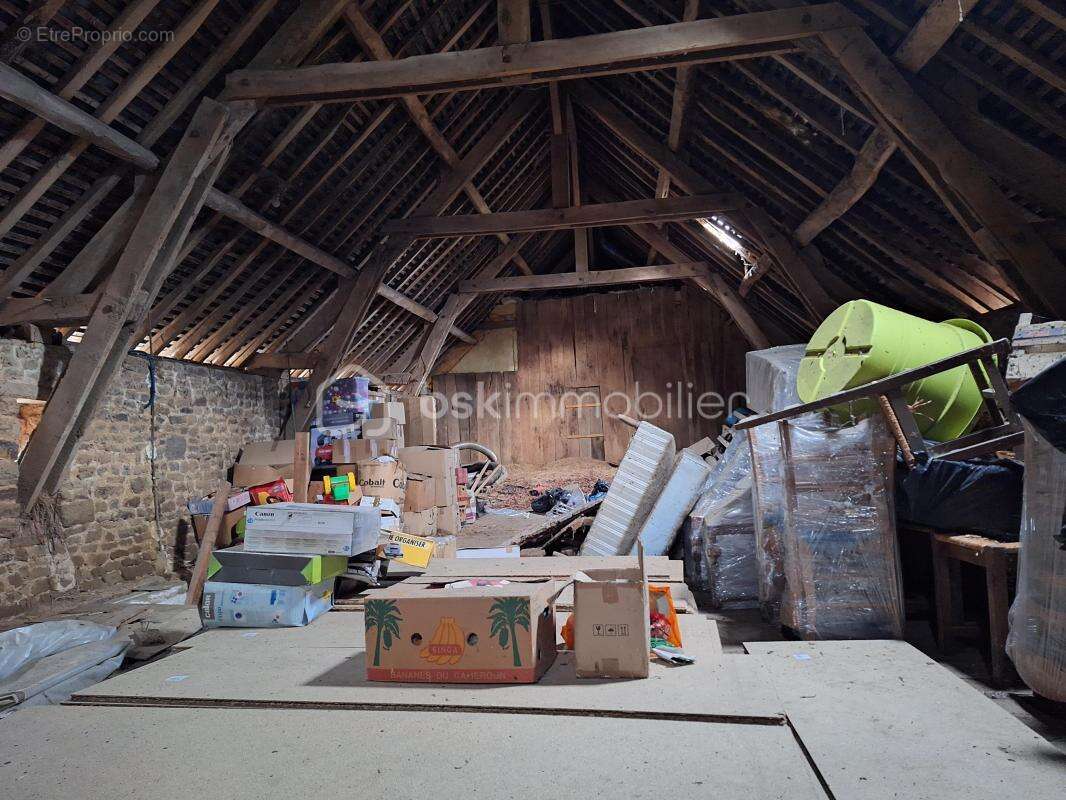 Maison à SAINT-AUBIN-FOSSE-LOUVAIN