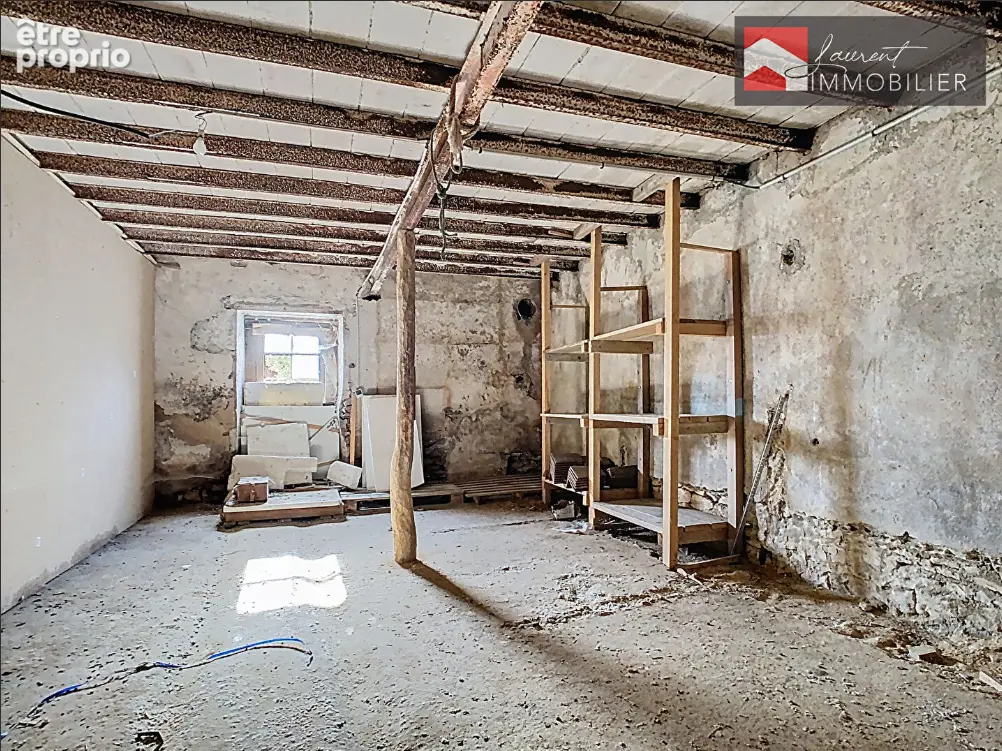 Simandre - Ensemble immobilier avec maison, grange et nombreuses dépendances - 212 000 - photo 11