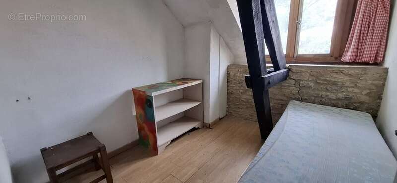 Maison à LA CHAPELLE-AUBAREIL