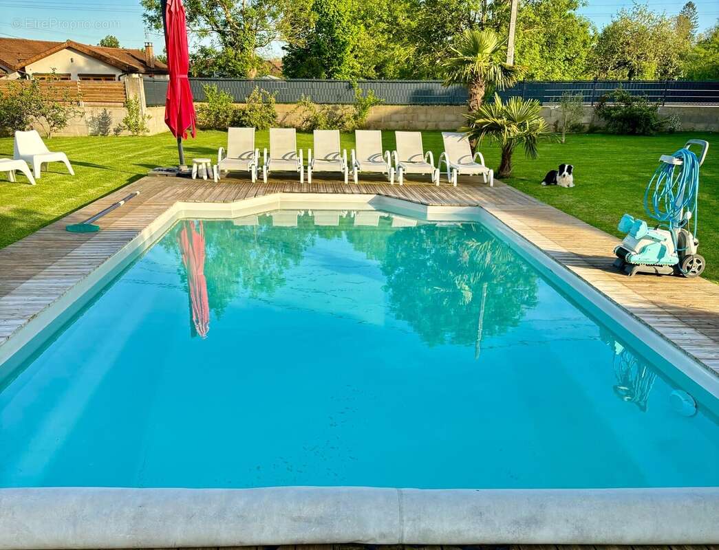 Maison à CHATILLON-SUR-CHALARONNE