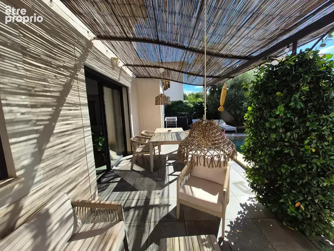 Maison Six Fours Les Plages 6 pièces 153 m2 - photo 5