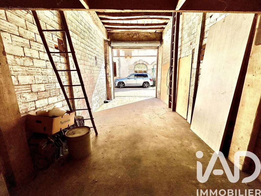 Photo 4 - Parking à VILLENEUVE-SUR-YONNE