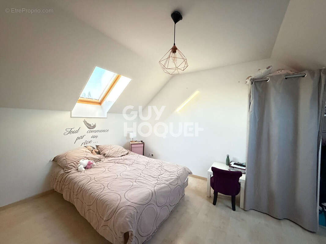 Maison à LA CHAPELLE-SAINT-URSIN