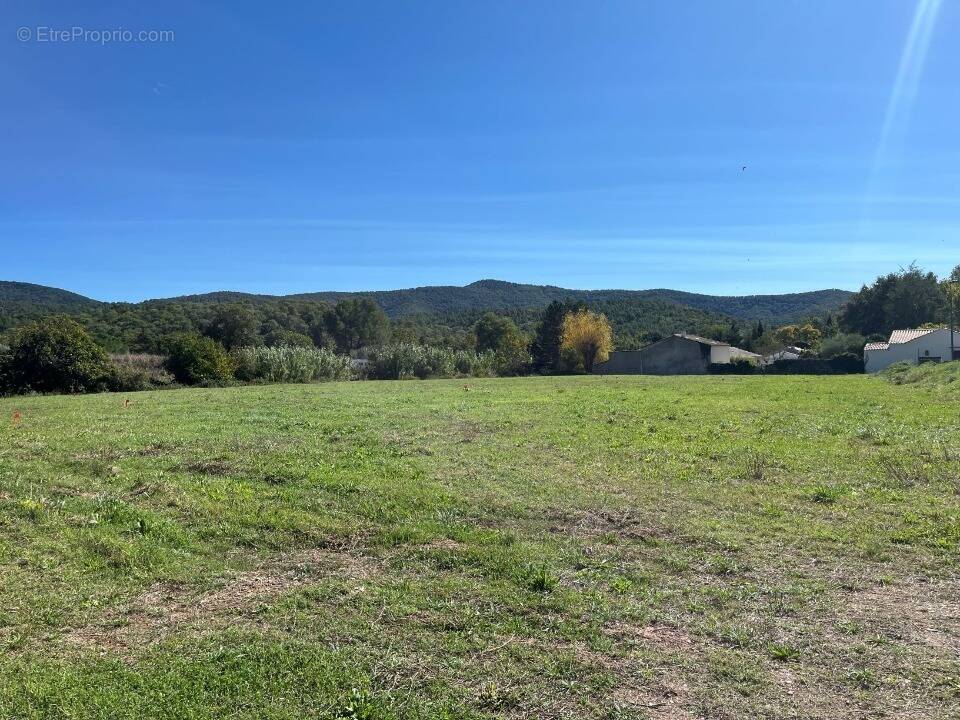 Terrain à PIGNANS