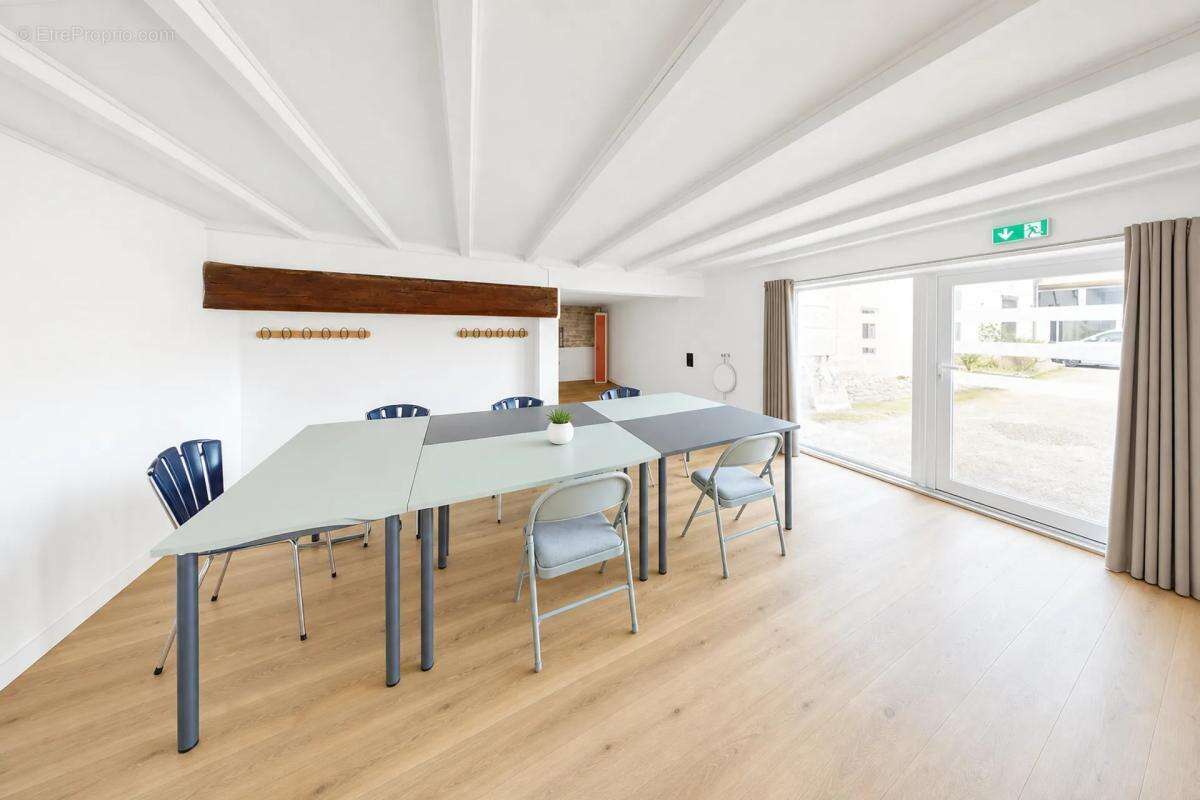 Charme absolu: maison rénovée à Neuville-de-Poitou - photo 8