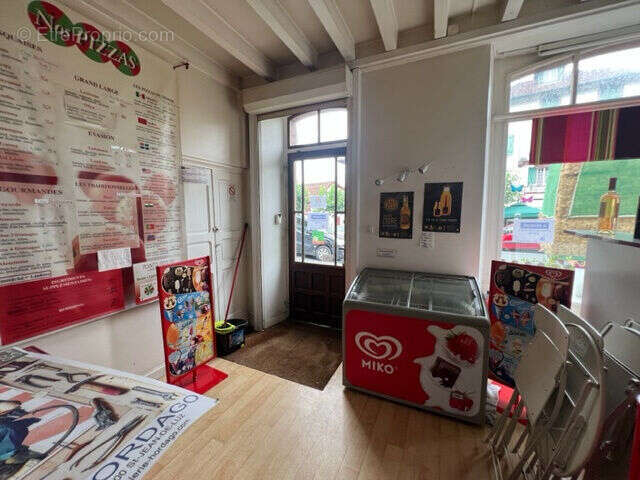 Photo 3 - Commerce à SAINT-JEAN-PIED-DE-PORT