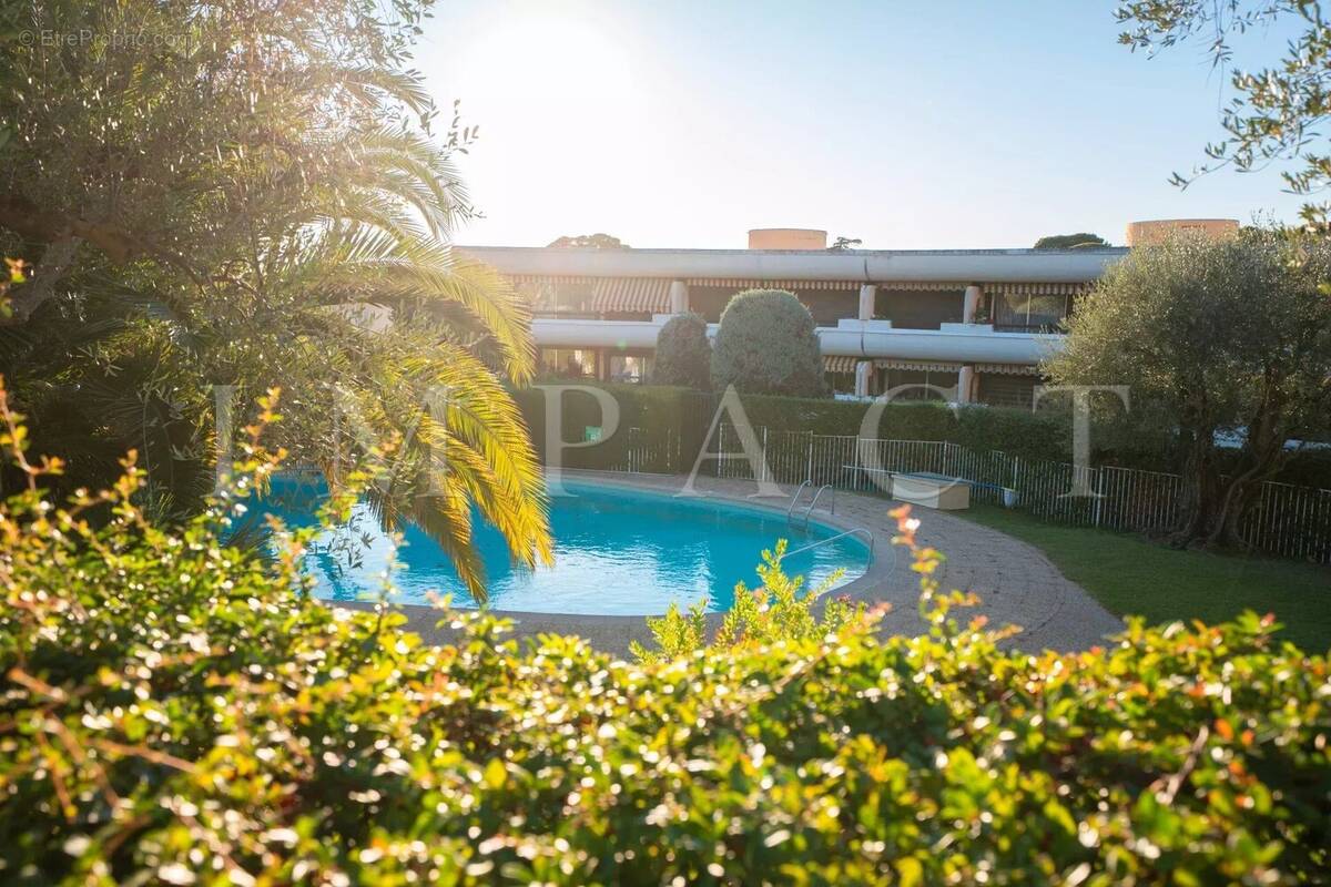 Appartement à LE CANNET