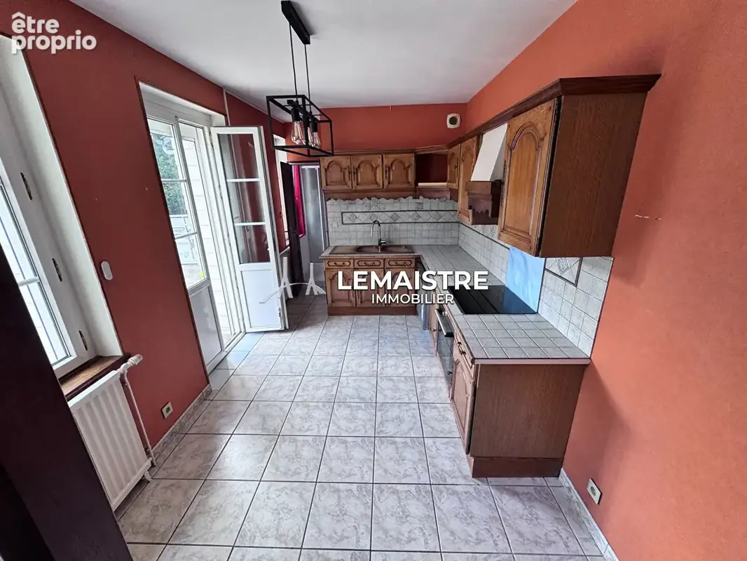 Immeuble à vendre - GODERVILLE - Local commercial et habitation - Terrasse - 2 chambres - photo 8