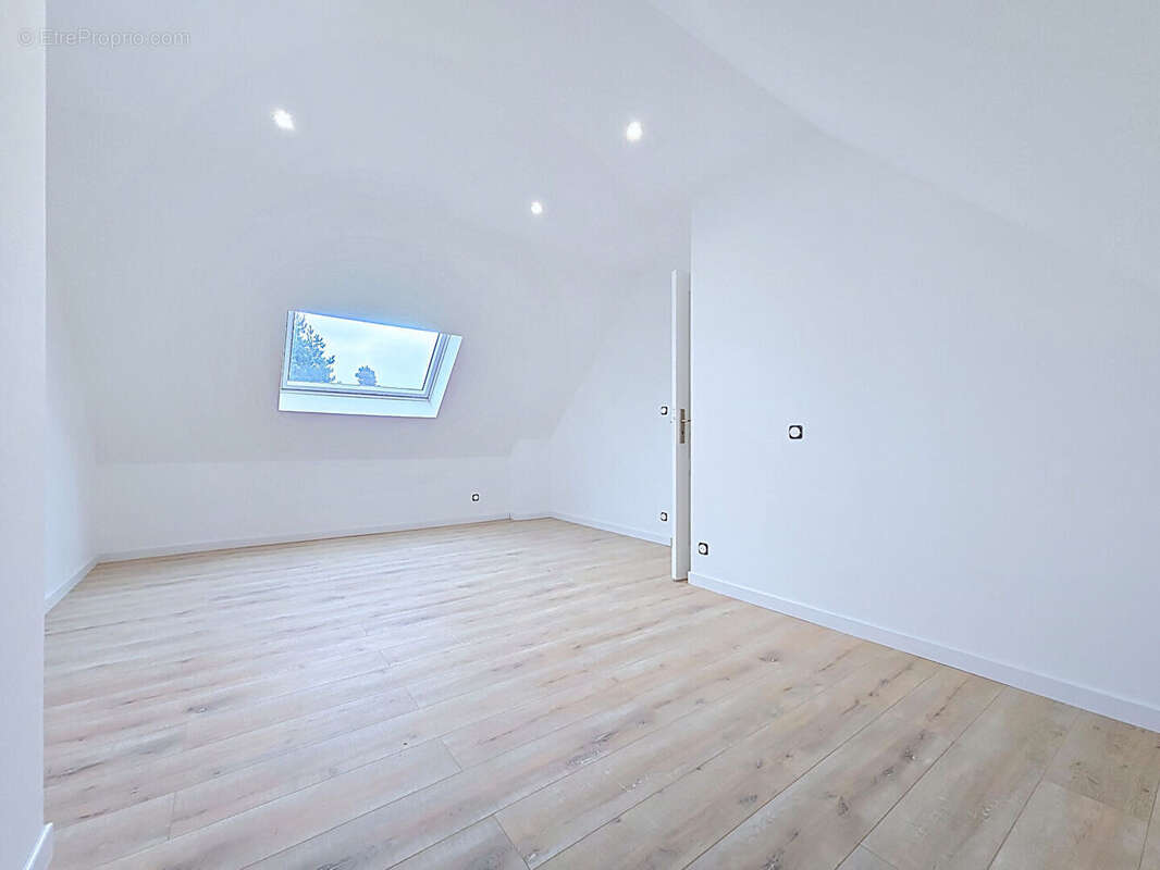 Maison à FRANQUEVILLE-SAINT-PIERRE