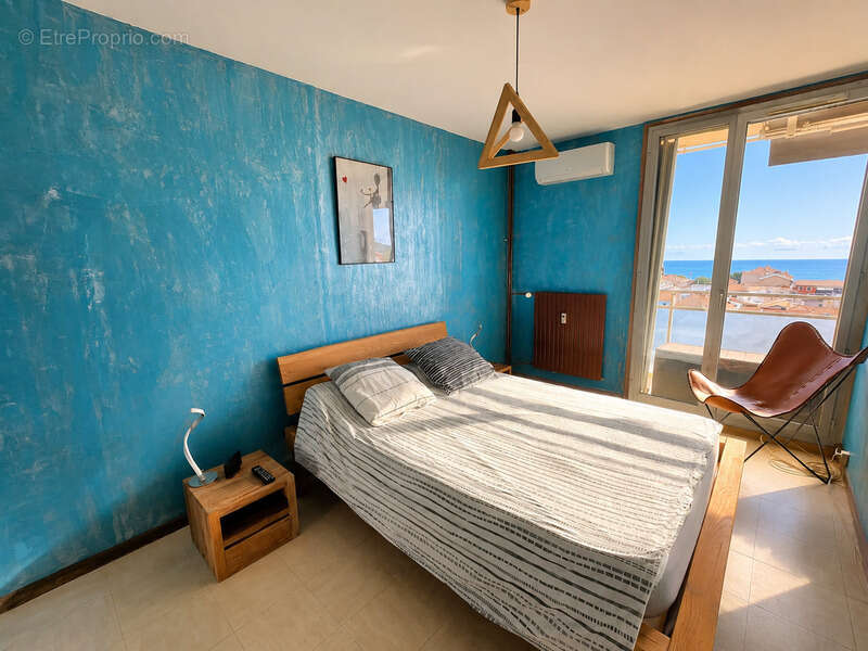 T3 à vendre avec vue mer depuis toutes les fenêtres – Centre-ville de Port-de-Bouc 3 pièces PORT DE BOUC (13) - photo 3
