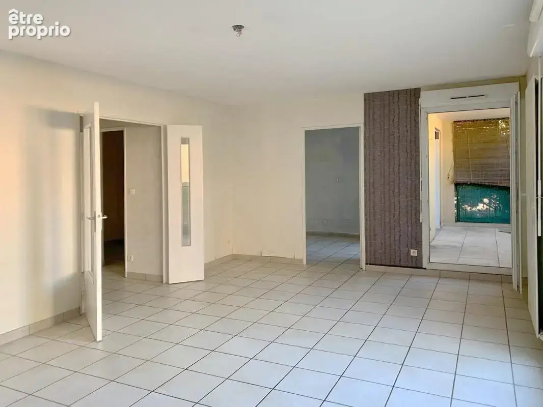 Appartement t3 + terrasse 12 m² - photo 2