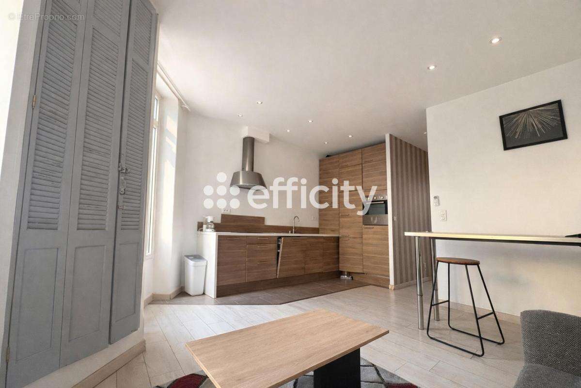Appartement à SAINT-RAPHAEL