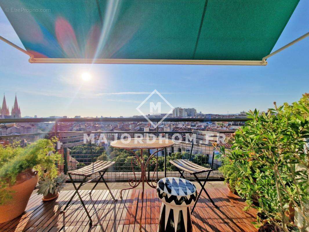 Appartement à MARSEILLE-5E