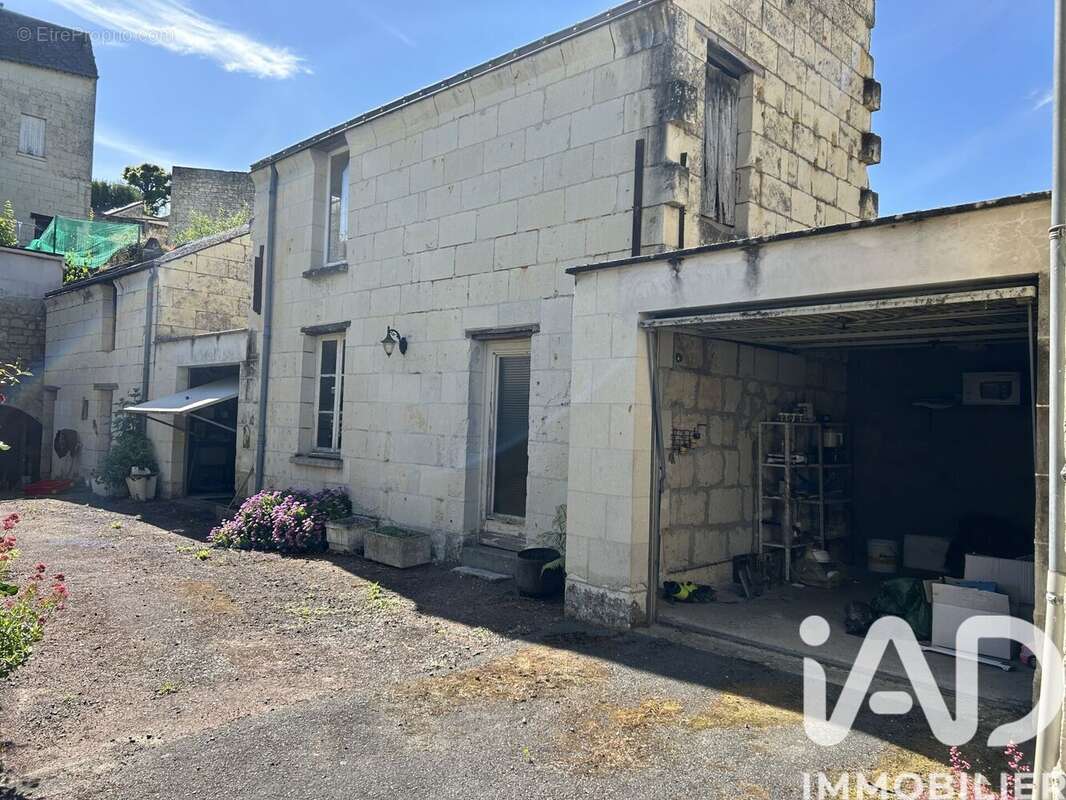 Maison 215 m² à Turquant  - photo 4
