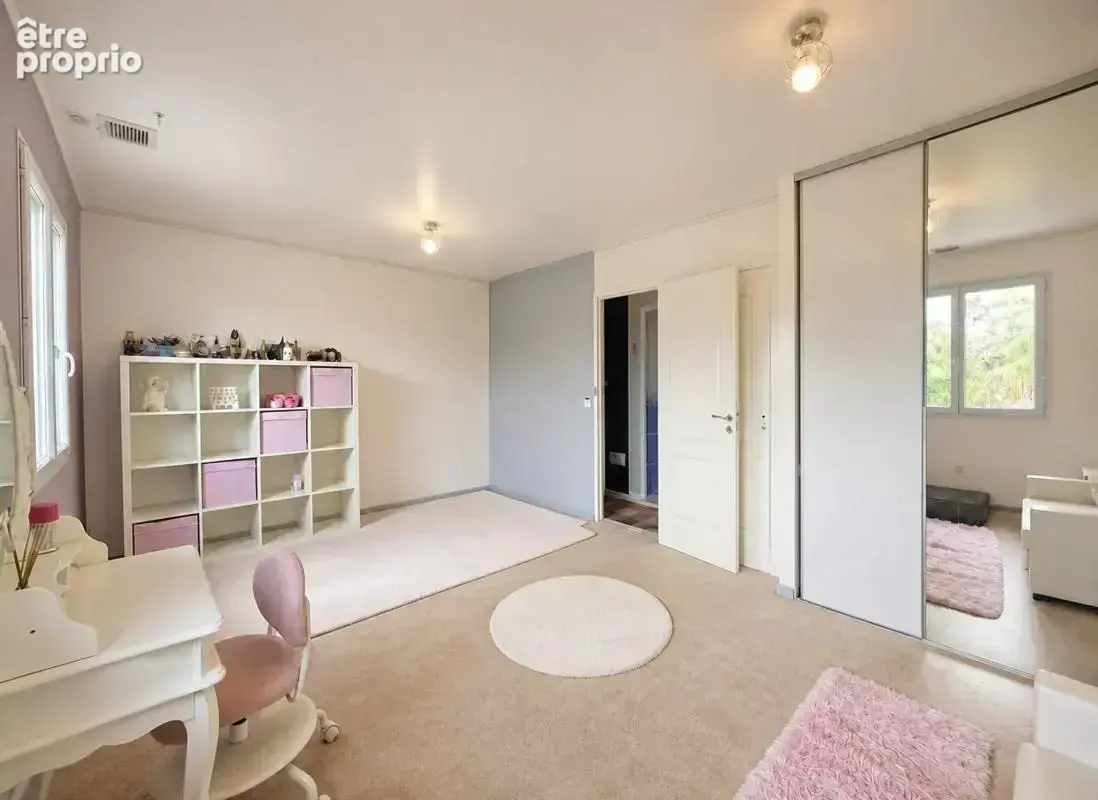 Maison de 7 pièces de 146 m² au Plessis-Grohan - photo 9
