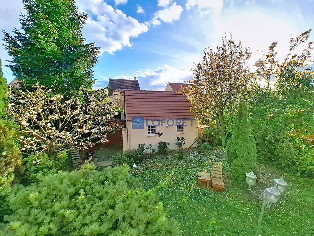 Maison à BAILLY-ROMAINVILLIERS