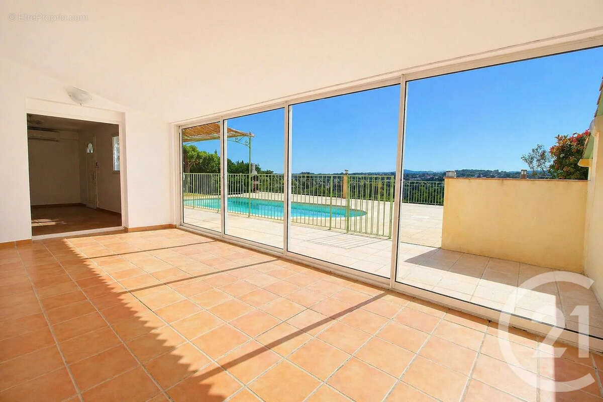 Maison à BIOT