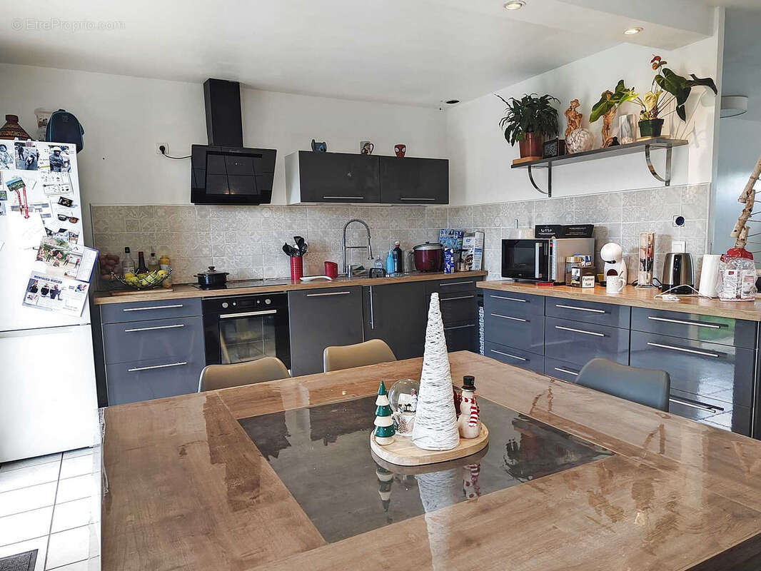 Maison à MONTALIEU-VERCIEU