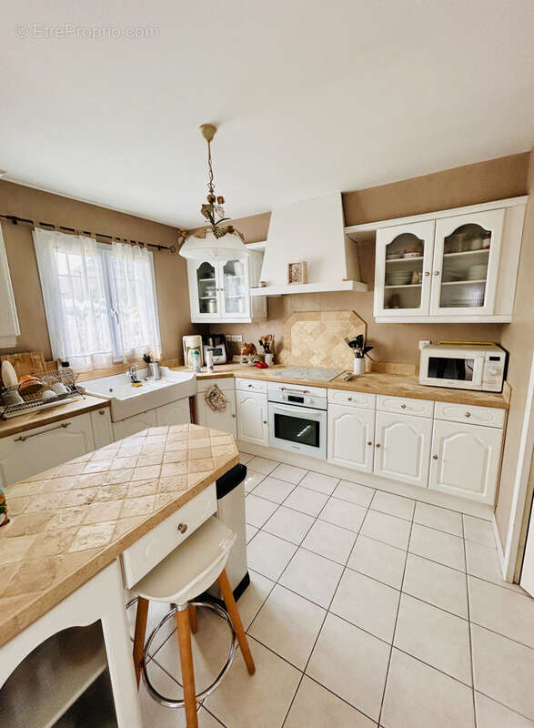 TOULON EST - MAISON de 108m2 3 ch - proche commerces et piste cyclable - photo 3
