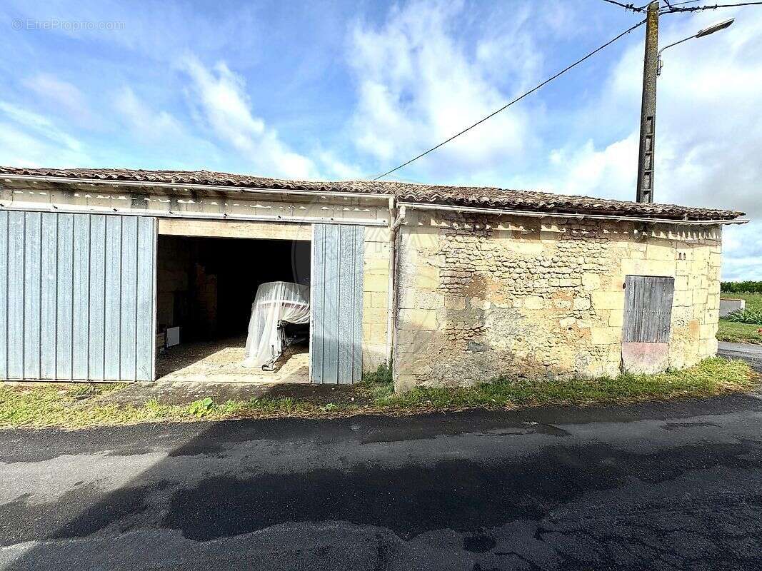 Maison à LORIGNAC