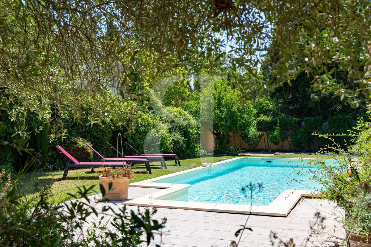 Maison à SAINT-REMY-DE-PROVENCE